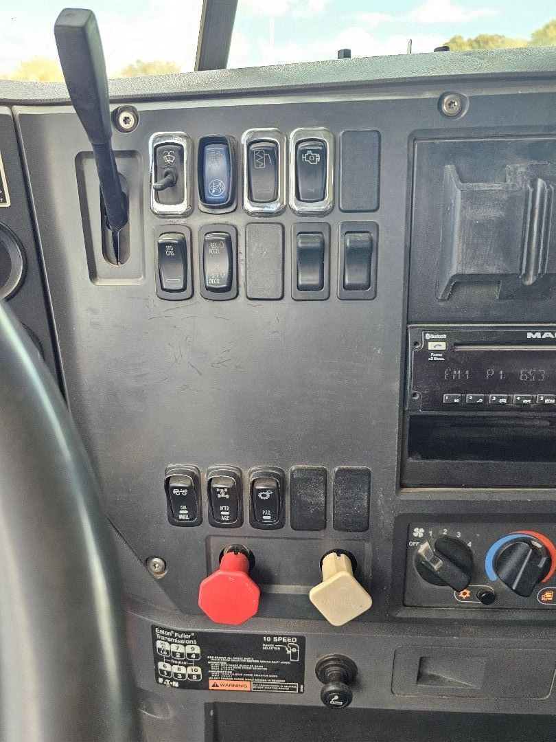 2010 MACK CHU613 Pinnacle - Image 17